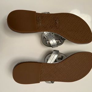 Brand new silver Tory Burch sandals 5 1/2